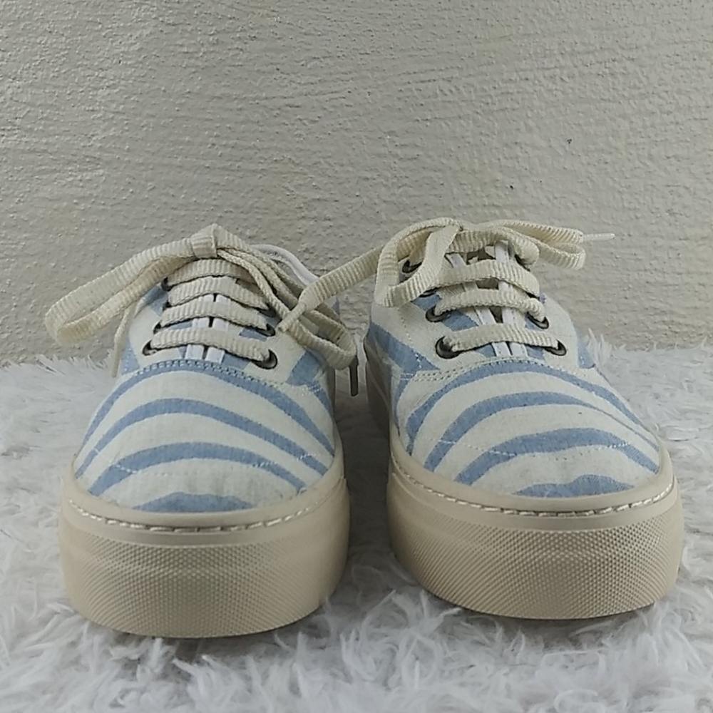 Soludos Blue Striped Fabric Upper Almond Toe Lace Up Low Top Platform Sneaker - Picture 2 of 15